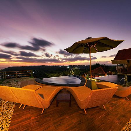 Hotel Sebuluh Sunset Hill Batumadeg Esterno foto